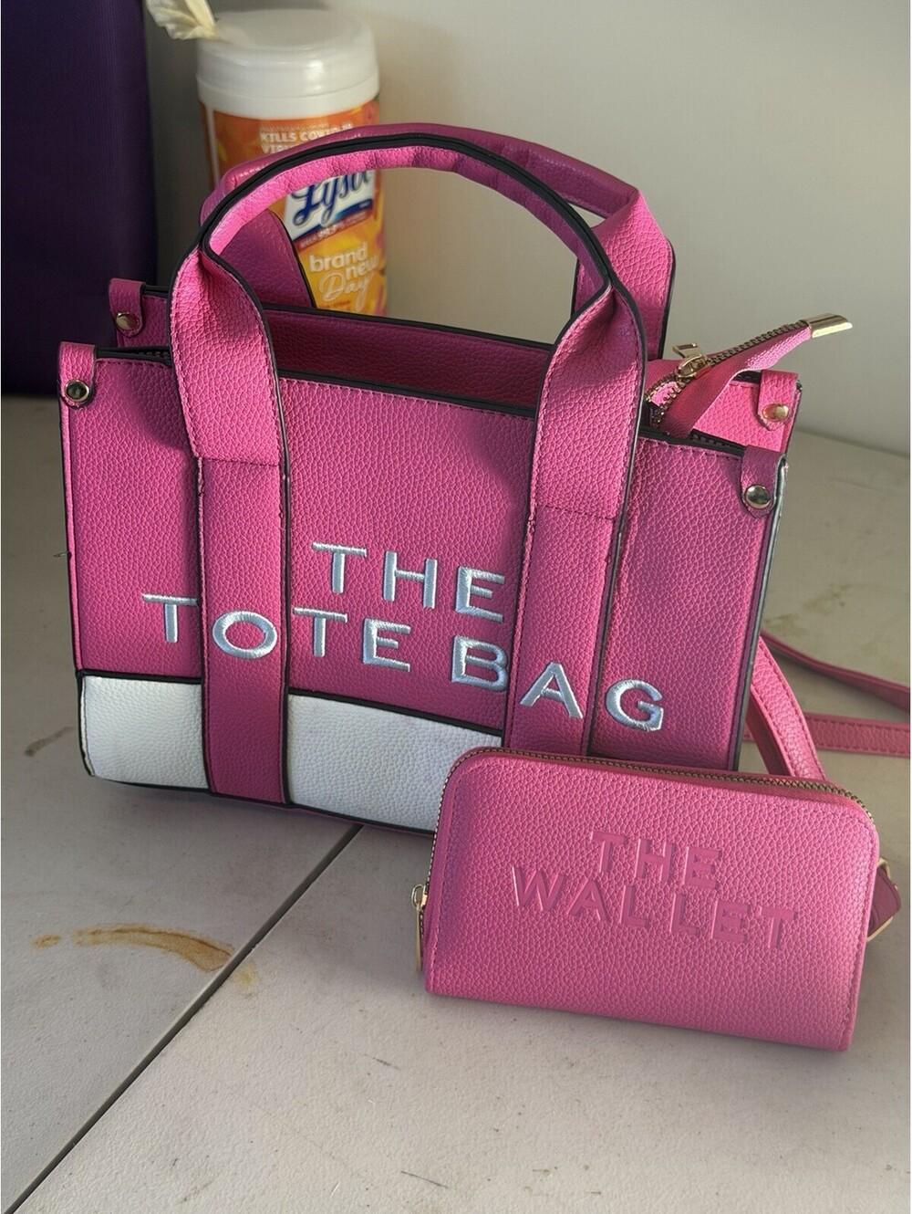 the tote bag medium With Wallet